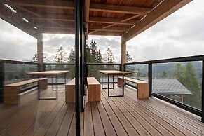Deluxe Chalet With Sauna & hot tub