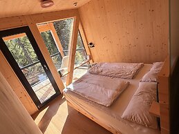 Deluxe Chalet With Sauna & hot tub