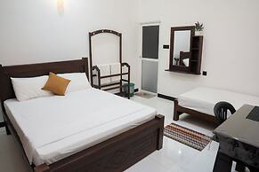 Ruhunu Holiday Inn