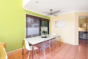 Coastal Holiday Home - Bradford 10