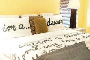 Coastal Holiday Home - Bradford 10