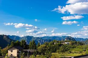Zhangjiajie Cloudscape Lodge
