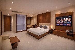 Hotel Regal Crest