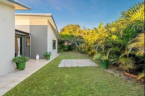 Longboard Coastal Retreat