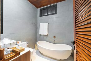 Melasti Beach Villa