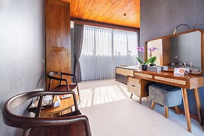 Melasti Beach Villa