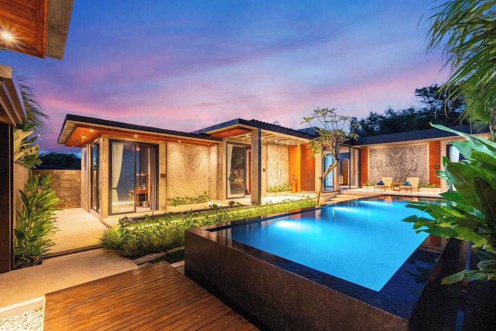 Melasti Beach Villa