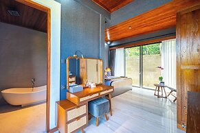 Melasti Beach Villa