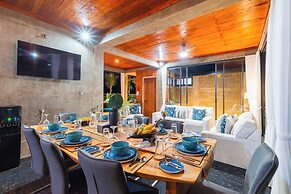 Melasti Beach Villa