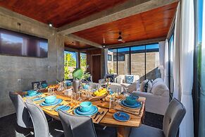 Melasti Beach Villa