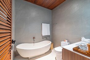 Melasti Beach Villa
