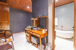 Melasti Beach Villa