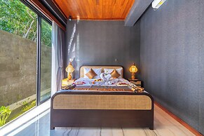 Melasti Beach Villa