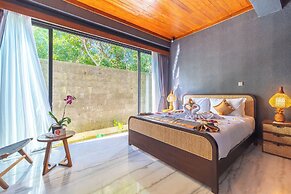 Melasti Beach Villa