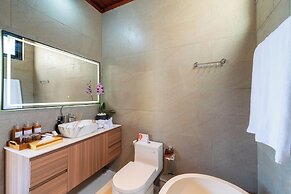 Melasti Beach Villa