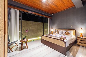 Melasti Beach Villa