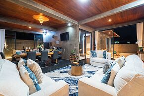 Melasti Beach Villa
