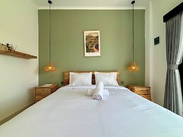 Sukha Guest House by AGATA