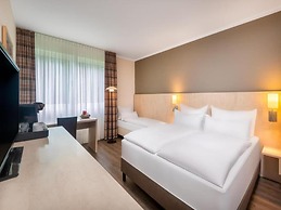 Sunday Bielefeld Standard Double Room