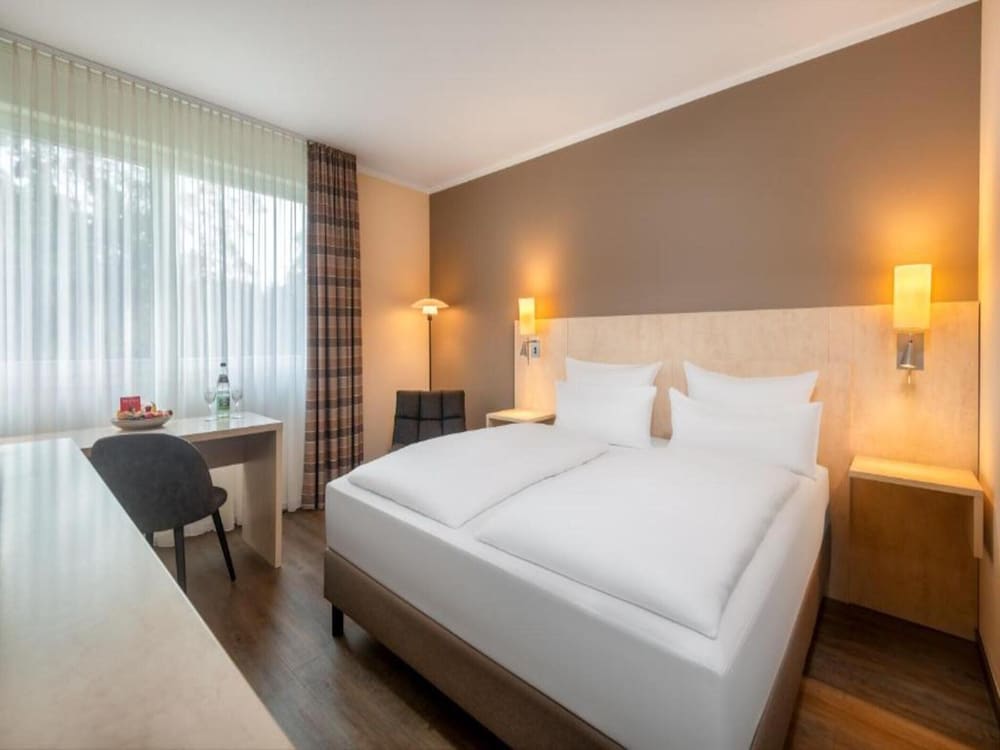 Sunday Hotel Bielefeld Superior King Room