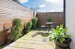Lovely & Spacious 2-BR home in Norwood