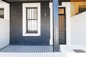 Lovely & Spacious 2-BR home in Norwood