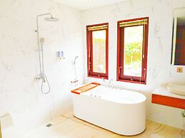 Merlyn Meadows Retreat