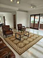 Entire 2 Bedroom Apartment