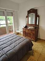 Entire 2 Bedroom Apartment