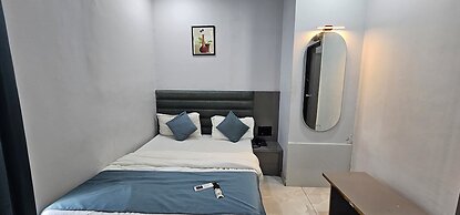 Hotel HR Town