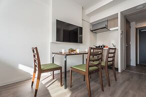 ESLEAD HOTEL Namba East