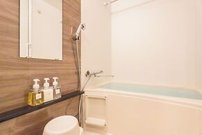 ESLEAD HOTEL Namba East