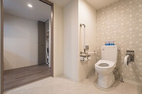 ESLEAD HOTEL Namba East