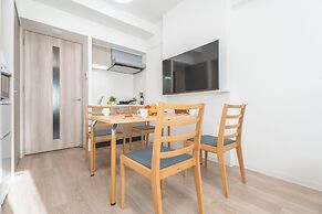 ESLEAD HOTEL Namba East