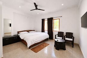 Luxury Hotel Lake Darshan Bhimtal