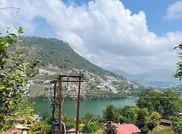 Luxury Hotel Lake Darshan Bhimtal