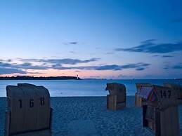 Heikendorf by Belvilla Double Room With Sea View