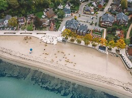 Heikendorf by Belvilla Double Room With Sea View