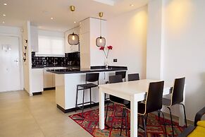 Arce I 26 by Casasol