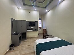 Hotel Ayodhya Heritage Grande