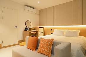 HOTEL DAUN GURI
