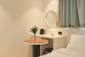 HOTEL DAUN GURI