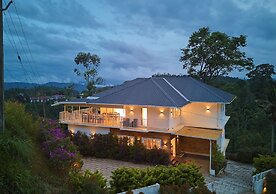 Munnar Ice Pellets Resort with Pool