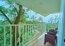 Munnar Ice Pellets Resort with Pool