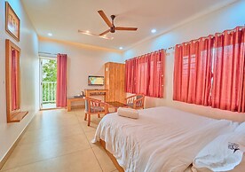 Munnar Ice Pellets Resort with Pool