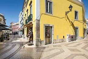 Faro Downtown - F in Faro