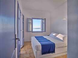 Seafront Villa Elia -island Living-
