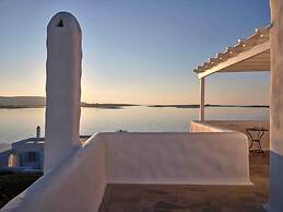 Seafront Villa Elia -island Living-