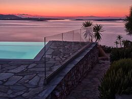 Seafront Villa Thea -island Living-