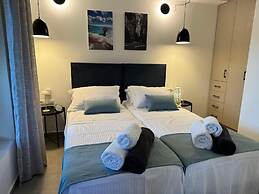 South Palms luxury village house